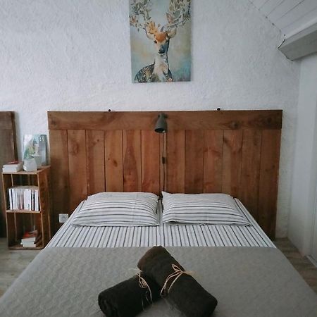 Chambre Familiale Anna "Mon Lit Au Pre" , Jusqu'A 4 Adultes Et 2 Enfants Avec Piscine Familles, Couples Ou Femmes Seulement Pontours Exteriör bild