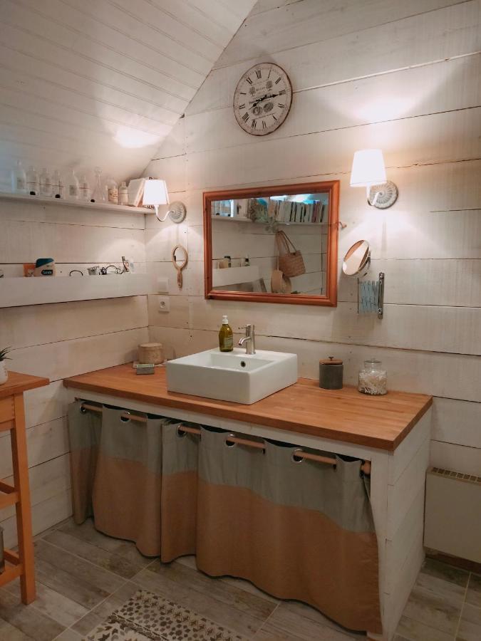 Chambre Familiale Anna "Mon Lit Au Pre" , Jusqu'A 4 Adultes Et 2 Enfants Avec Piscine Familles, Couples Ou Femmes Seulement Pontours Exteriör bild